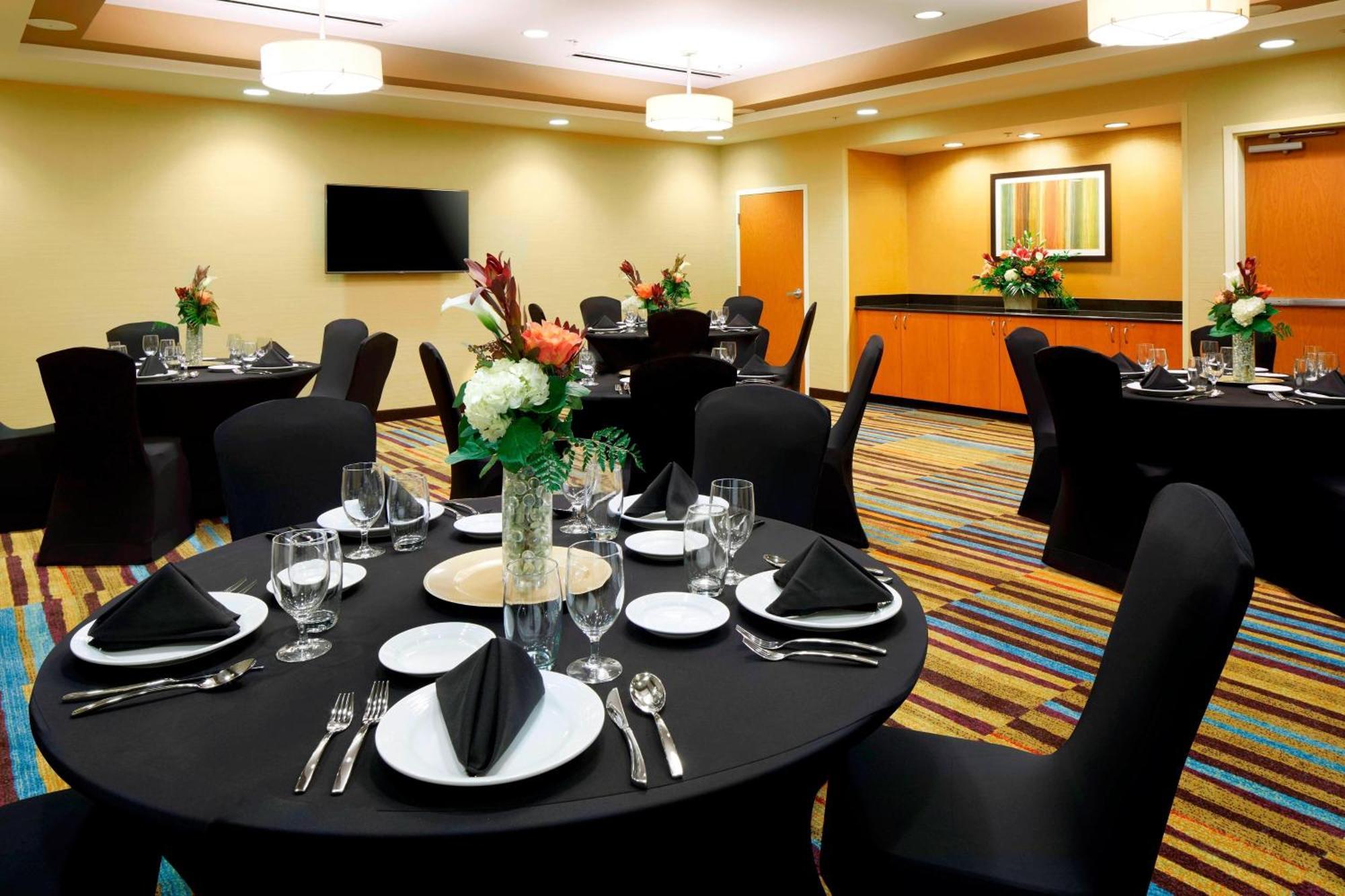Fairfield Inn & Suites By Marriott Cumberland Exterior foto